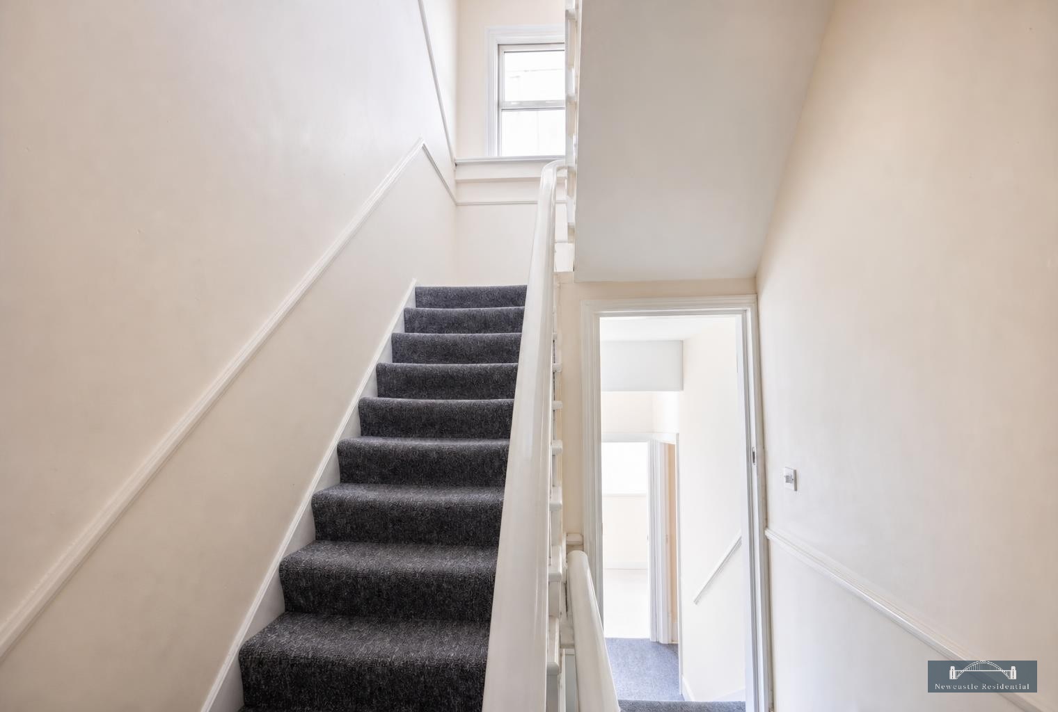 Grosvenor Road · photo 1