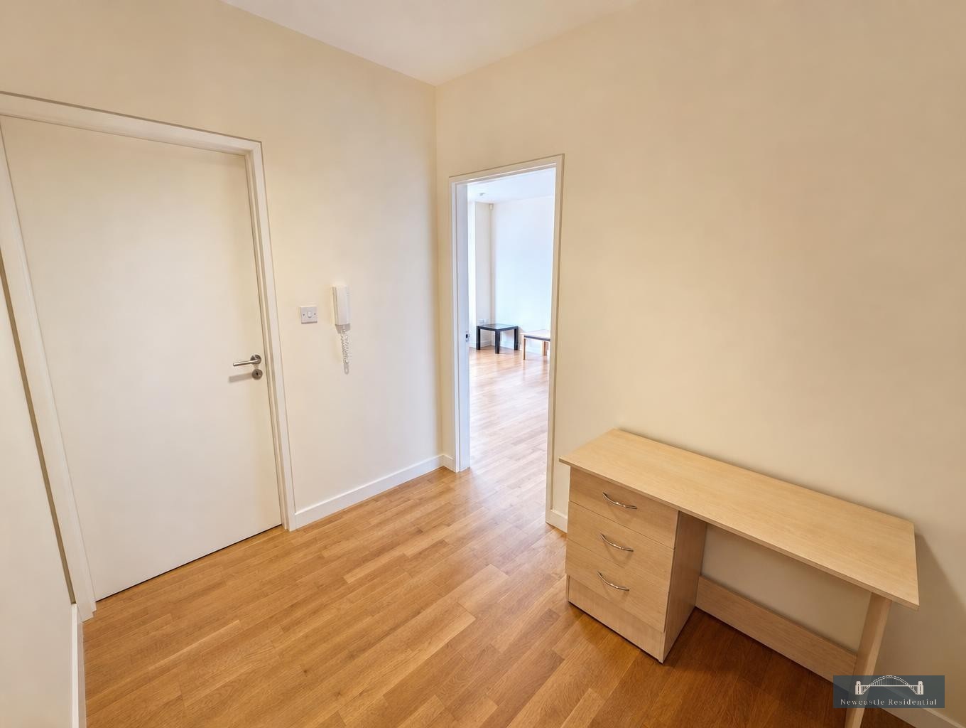 Whitewell Court · photo 1